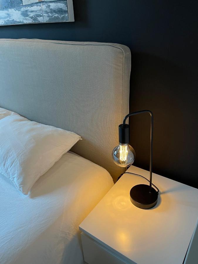3 Room Luxury Design Apartment With Airconditioning, Close To Gent St-Pieters Station Esterno foto