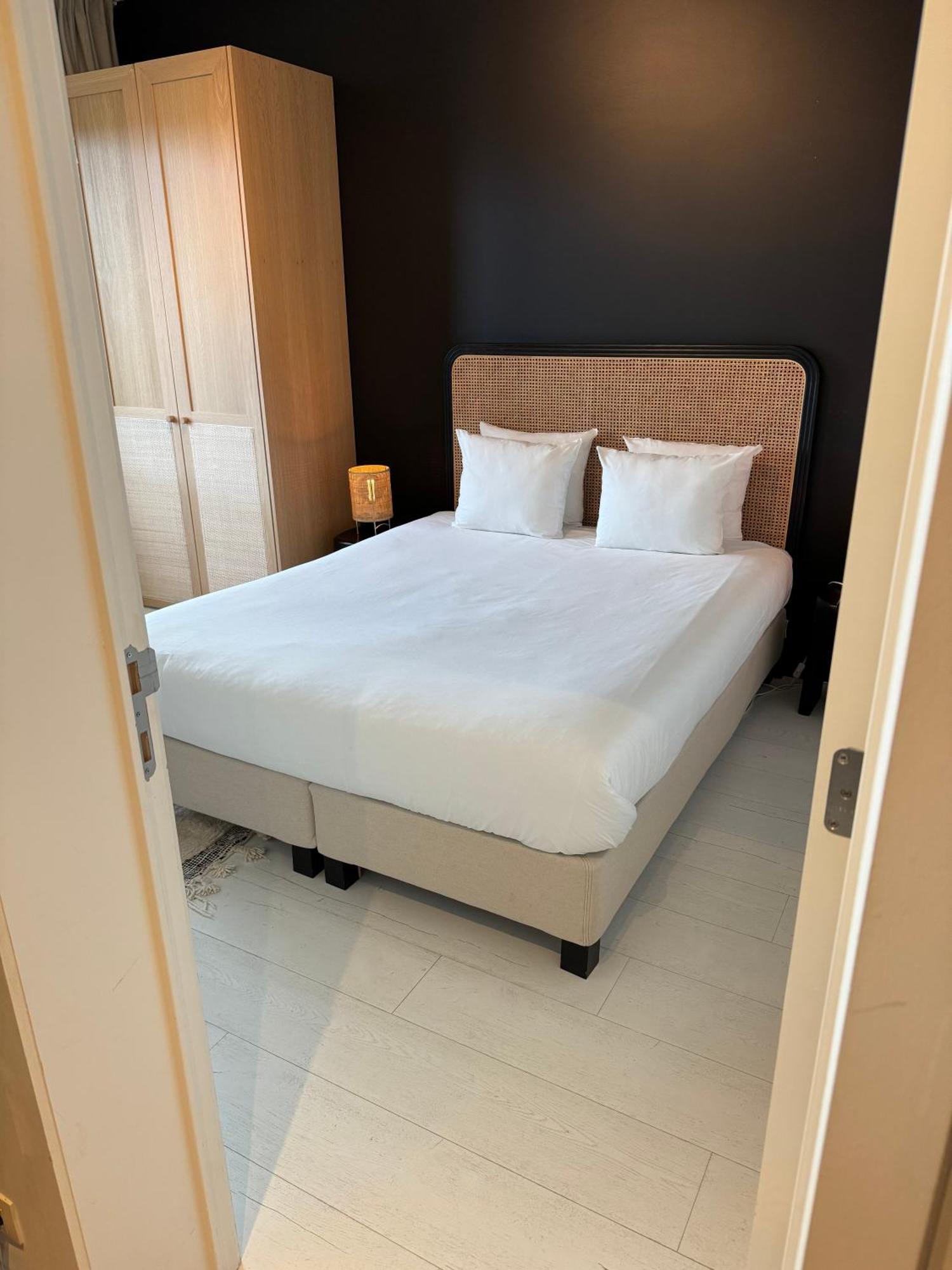 3 Room Luxury Design Apartment With Airconditioning, Close To Gent St-Pieters Station Esterno foto